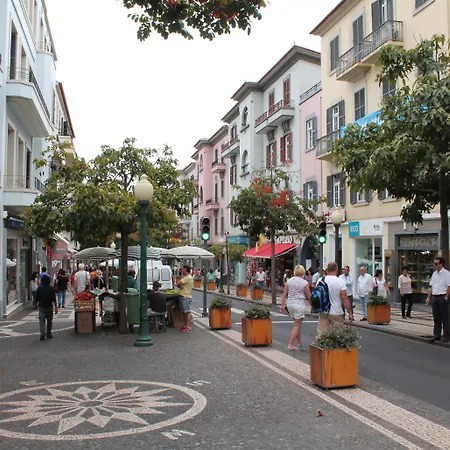 Residencial Greco 3* פונשל